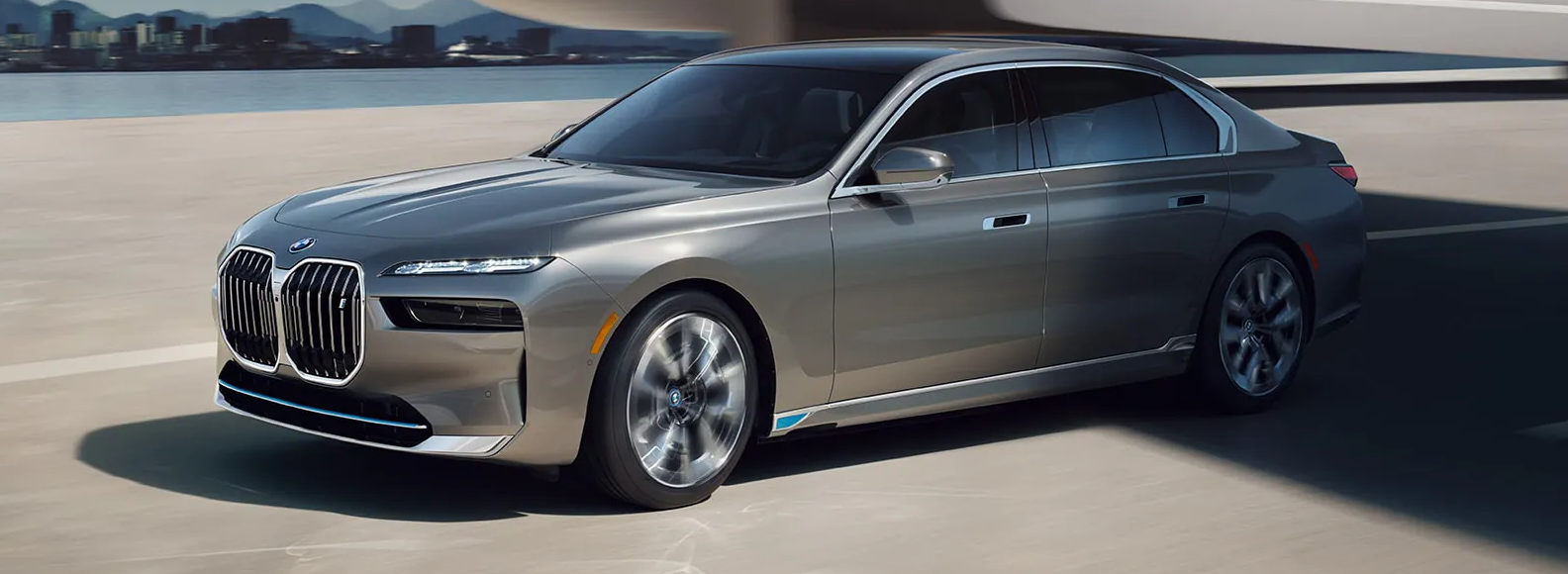 2023 BMW i7 First Look in Queens, NY