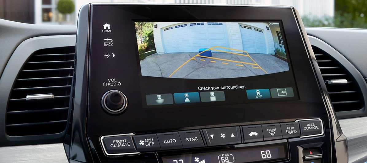 2023 Honda Odyssey 8-Inch Touchscreen Display