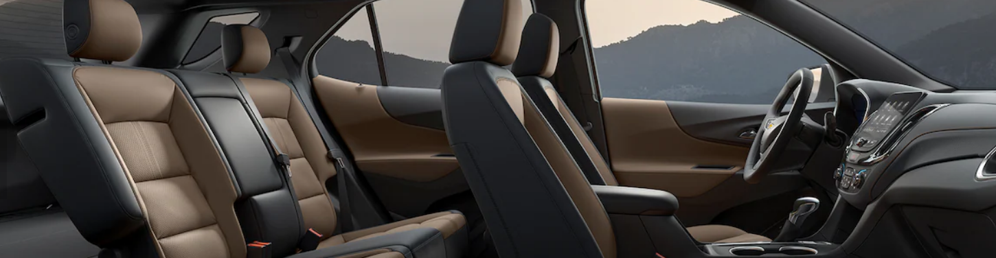 Es maravilloso el modo que tiene el Chevrolet Equinox 2022 de combinar su llamativo estilo exterior con una cabina espaciosa y versátil.