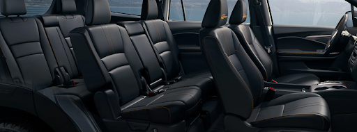 El Pilot 2022 tiene capacidad para un máximo de 8 pasajeros (según el modelo).