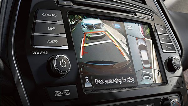 safety-shield-around-view-monitor