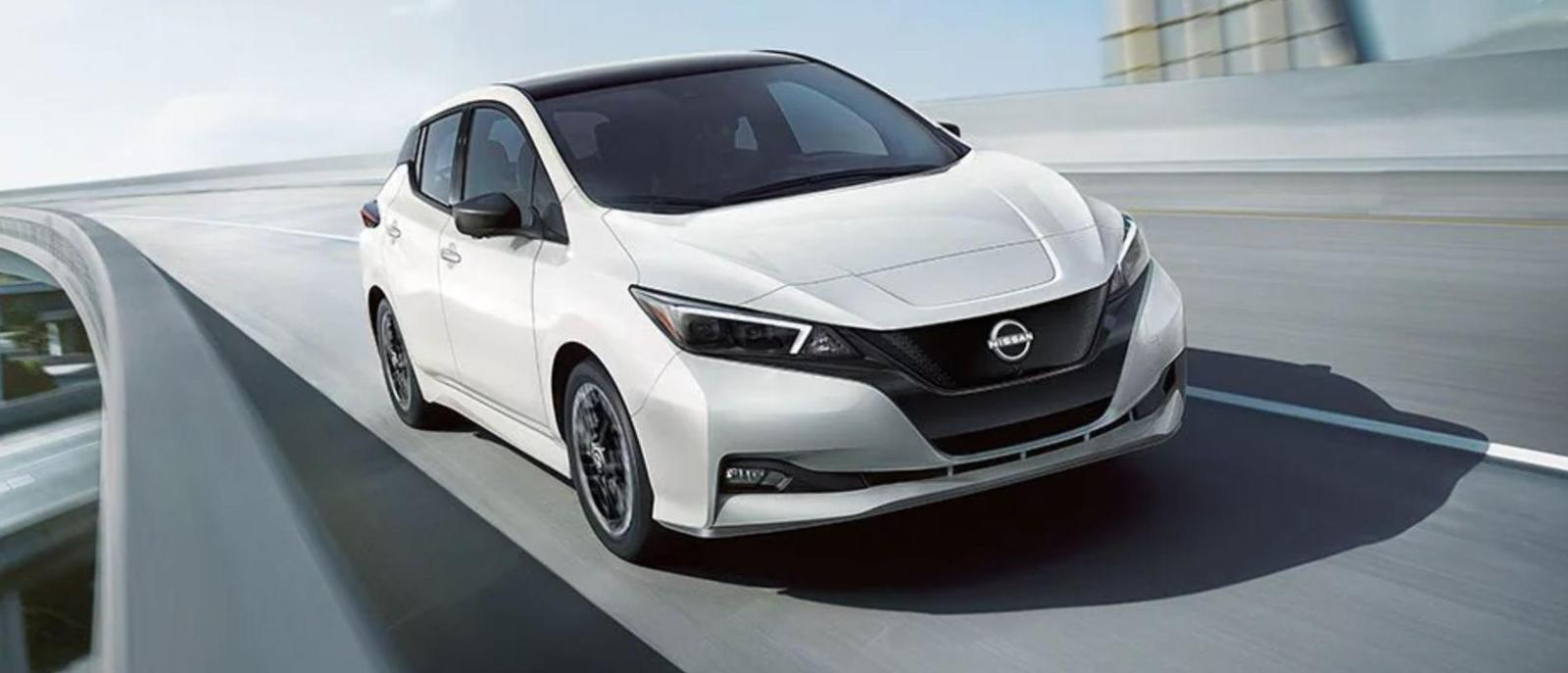  2023 Nissan LEAF