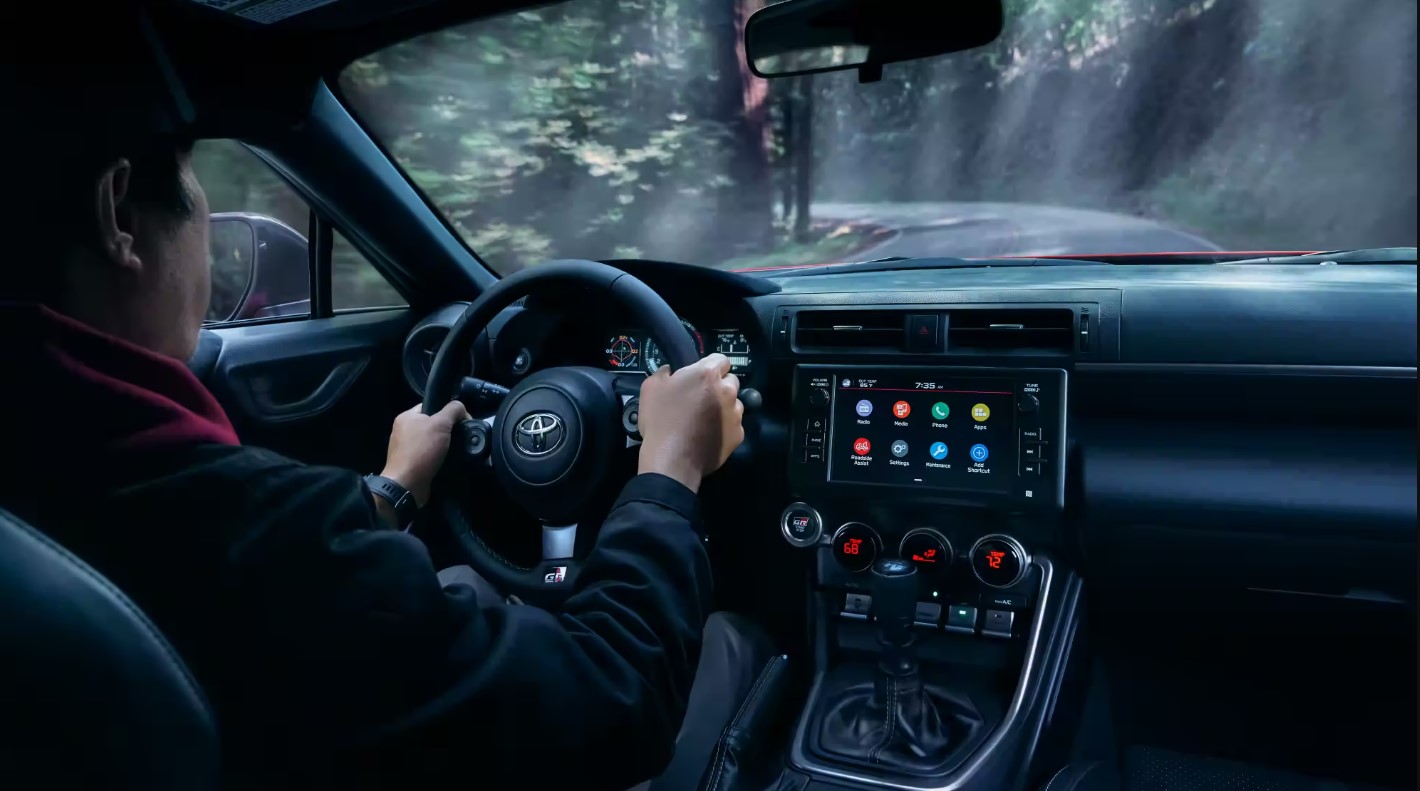 Dashboard in the 2023 GR86