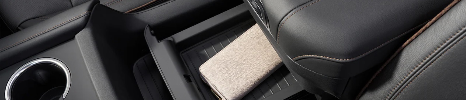 2022 Chevrolet Suburban Interior