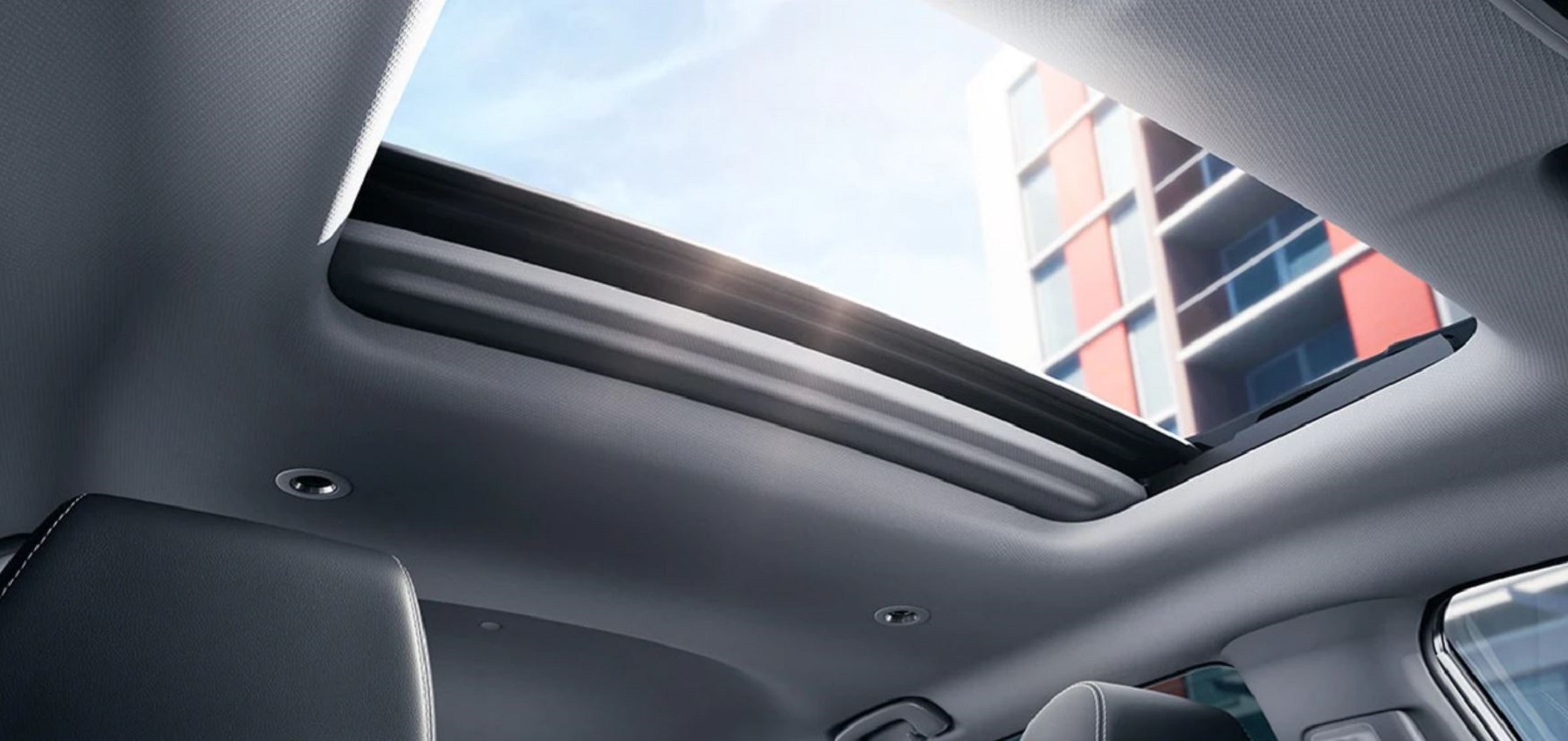 One-Touch Power Moonroof in the 2023 Honda HR-V