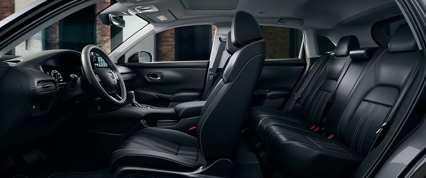 El Honda HR-V 2023 te propone viajar en una cabina cómoda, versátil, y tecnológica.