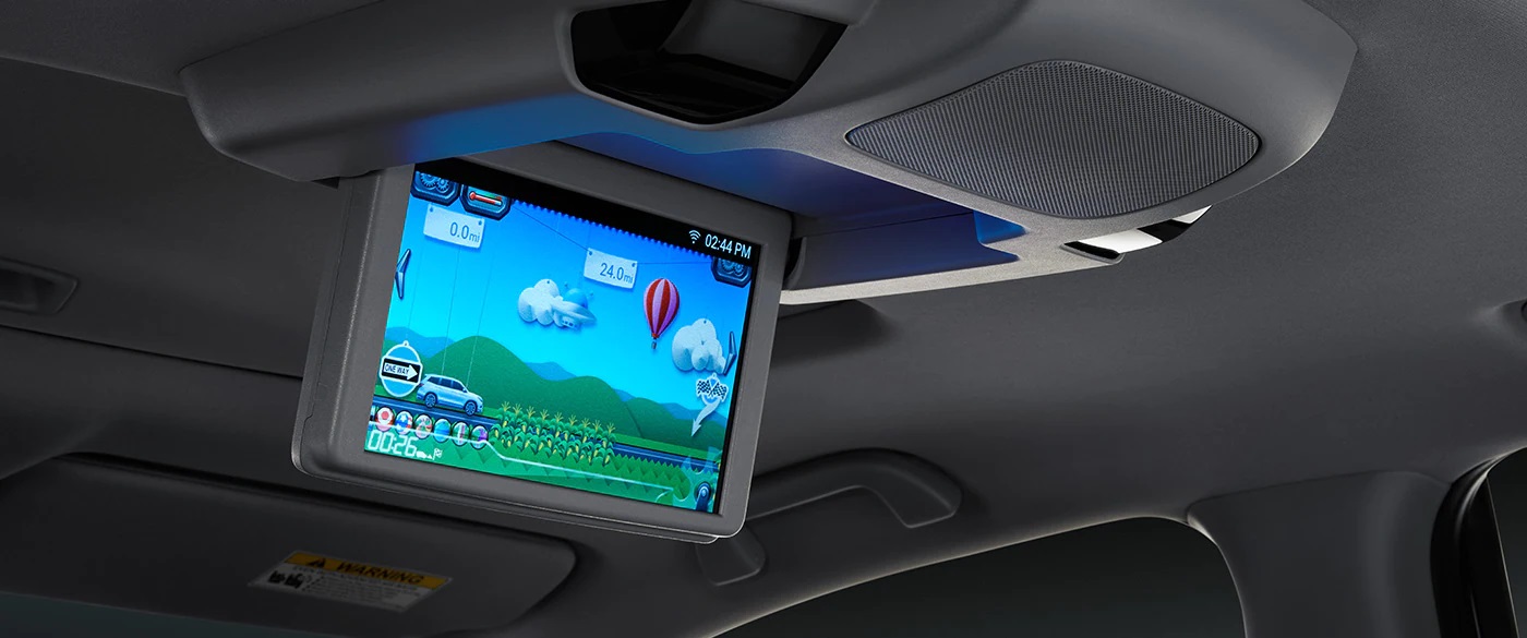 Dentro del Honda Pilot 2022 está guardado el mejor secreto para evitar que los niños se aburran en un viaje: un avanzado sistema de entretenimiento trasero para ver sus películas favoritas.