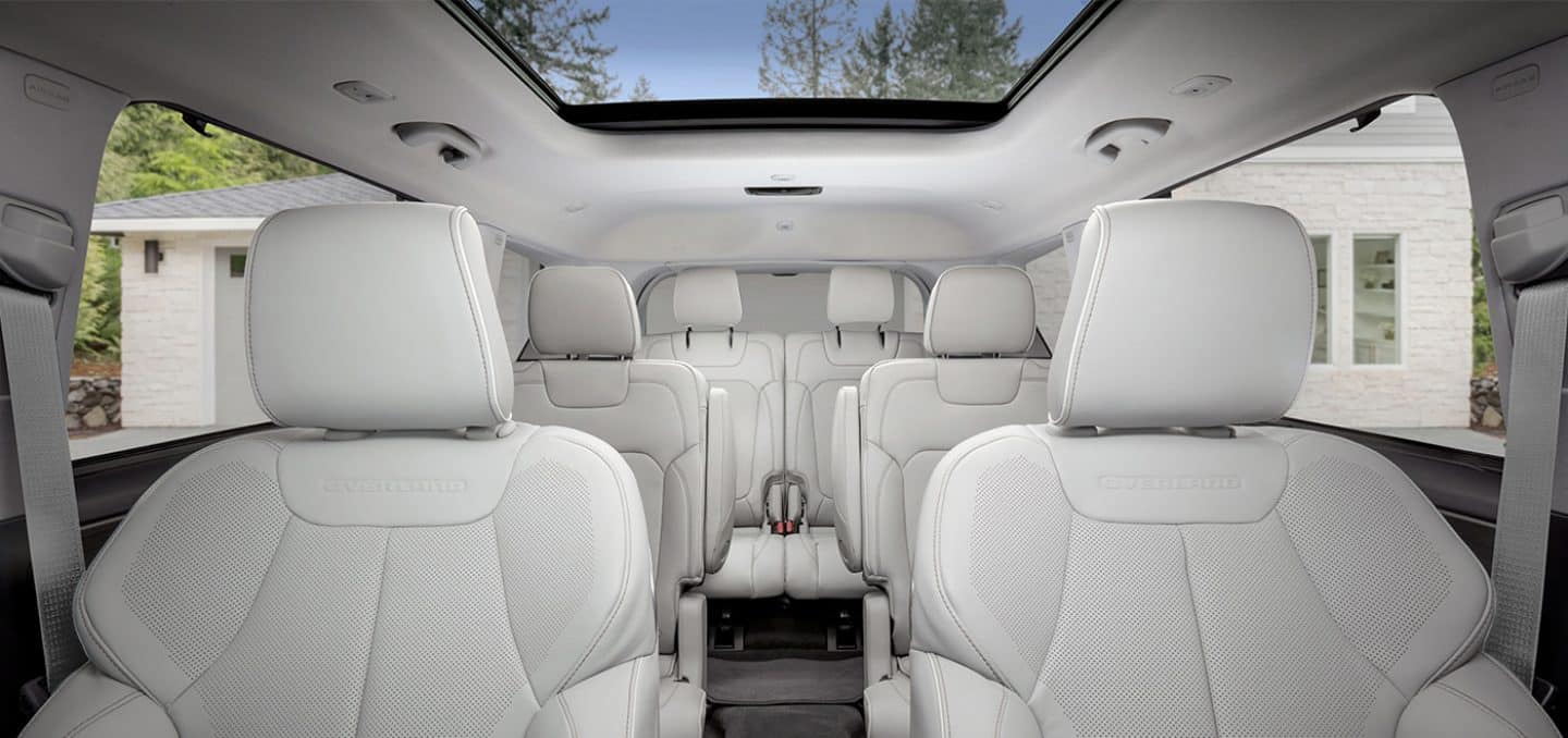 Seats in the 2023 Grand Cherokee L