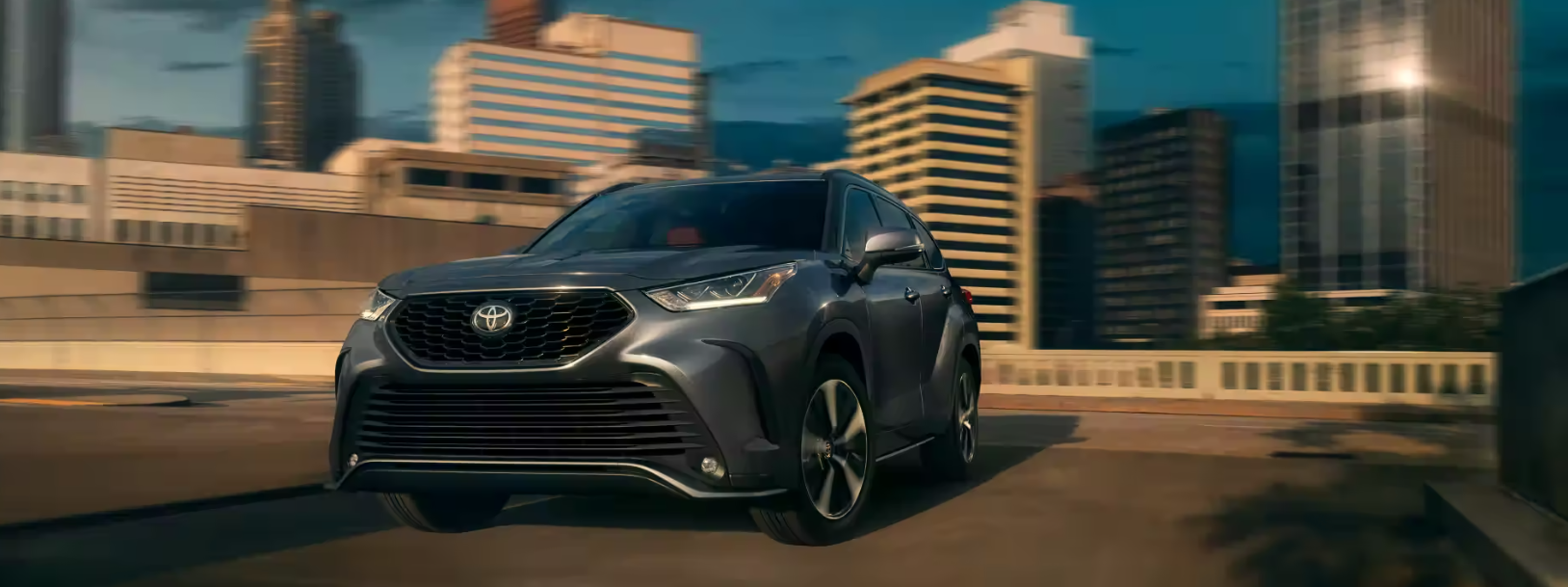 2022 Toyota Highlander Lease in Jamaica, NY - Hillside Toyota