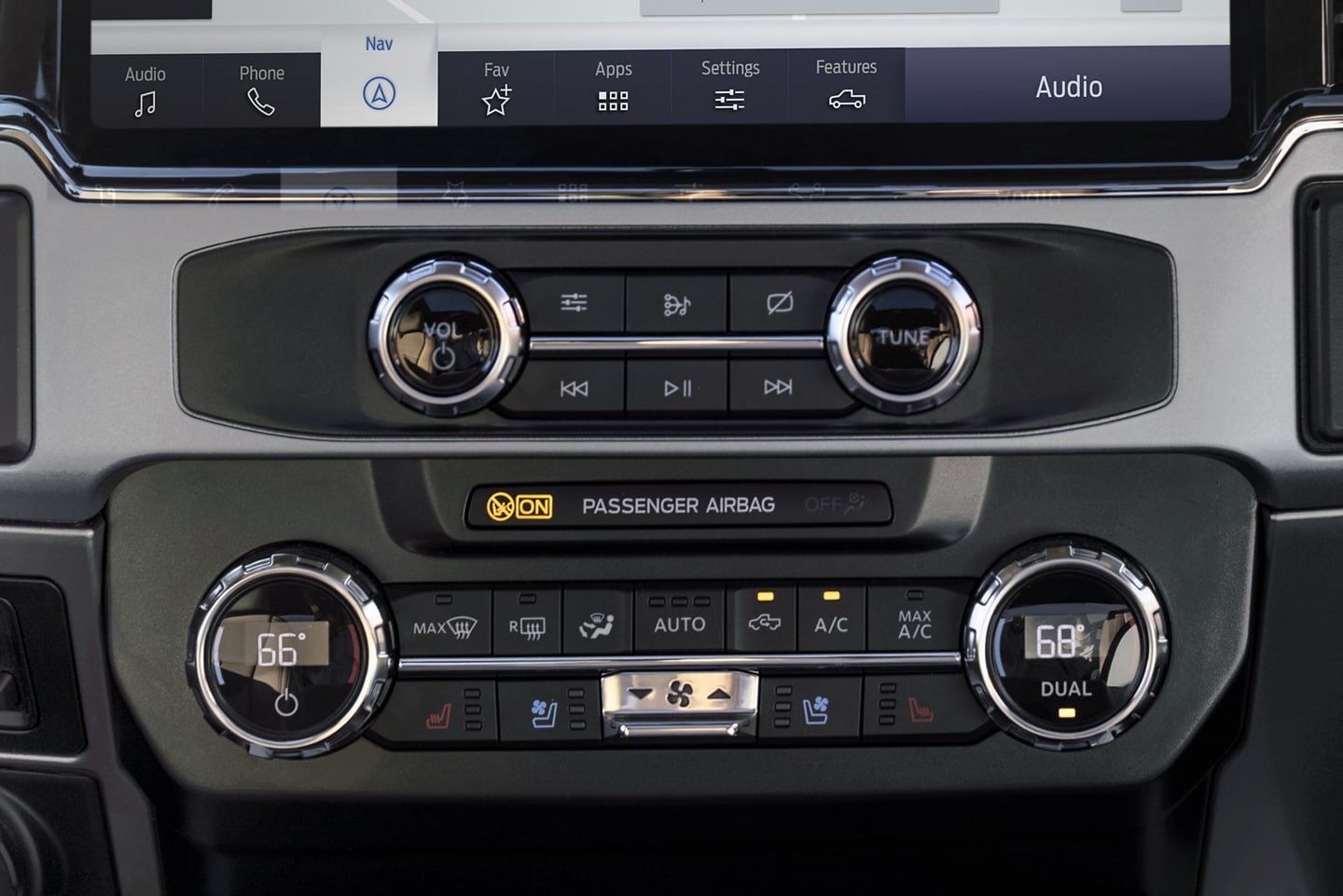 2023 Ford F-550 Climate Controls