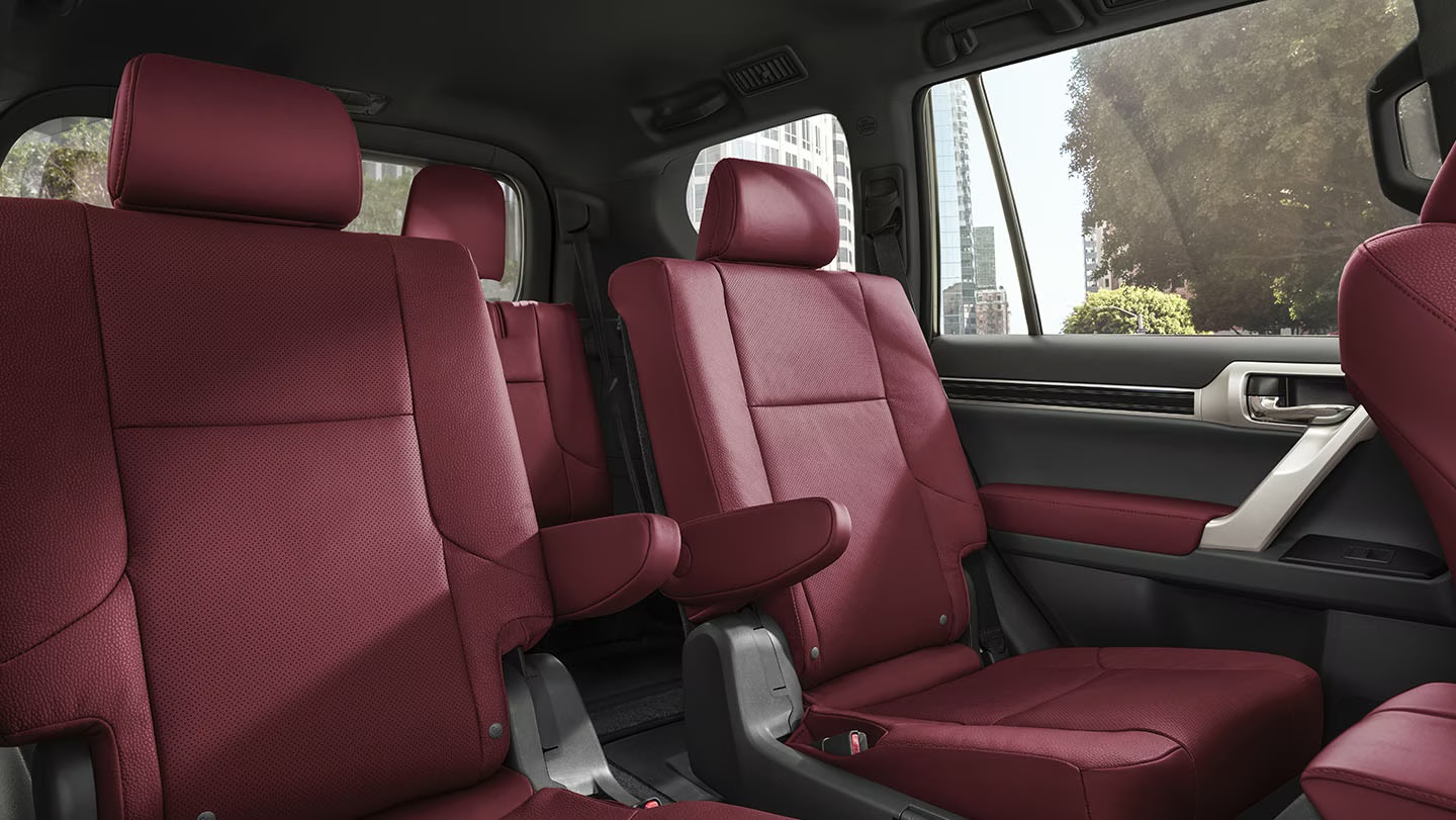 2023 Lexus GX 460 Seating