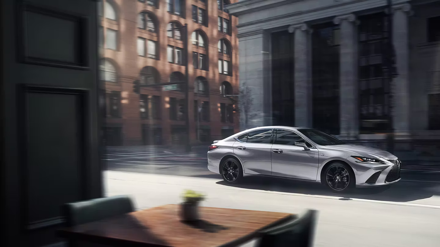 2023 Lexus ES 350 Key Features near Baltimore, MD 