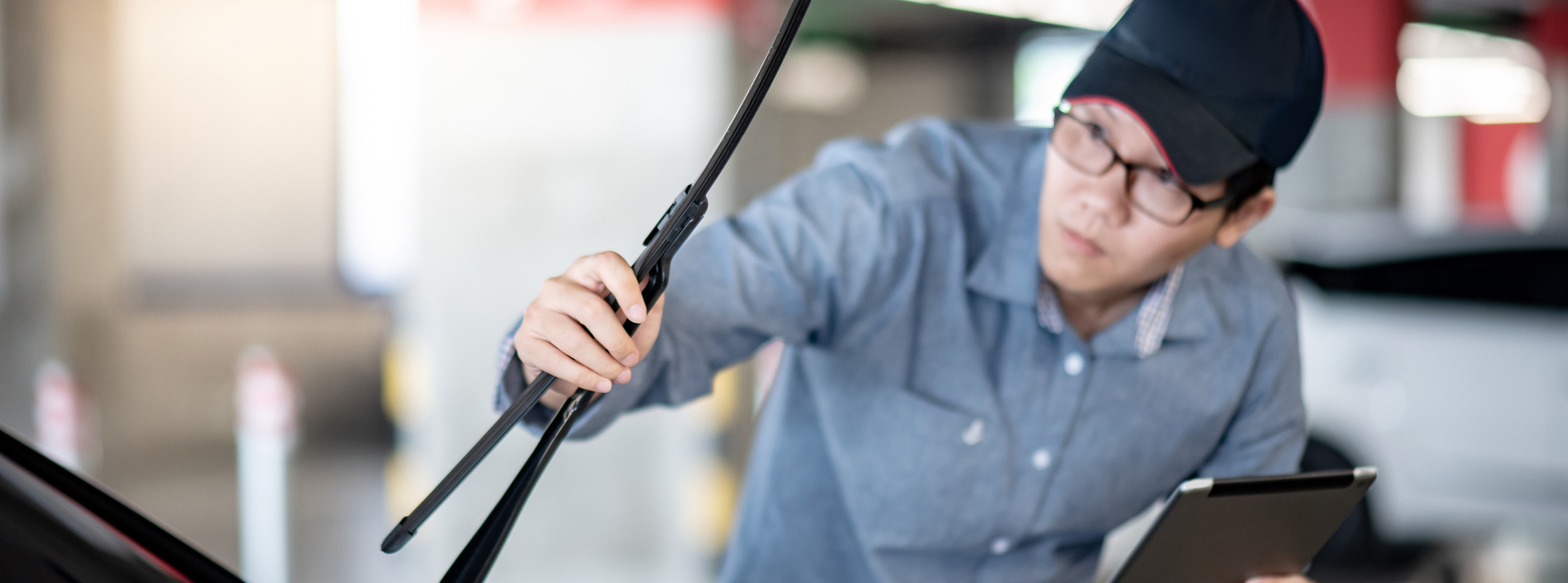 Windshield Wiper Replacement Service near Riverhead, NY