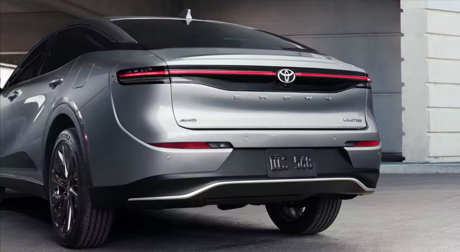 Exterior Design Toyota Crown