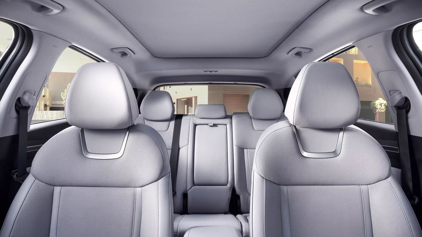 2023 TUCSON Interior