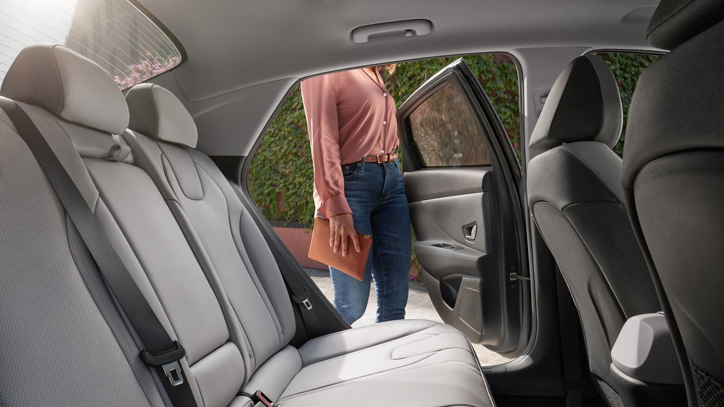 2023 Hyundai ELANTRA Rear-Row Seating