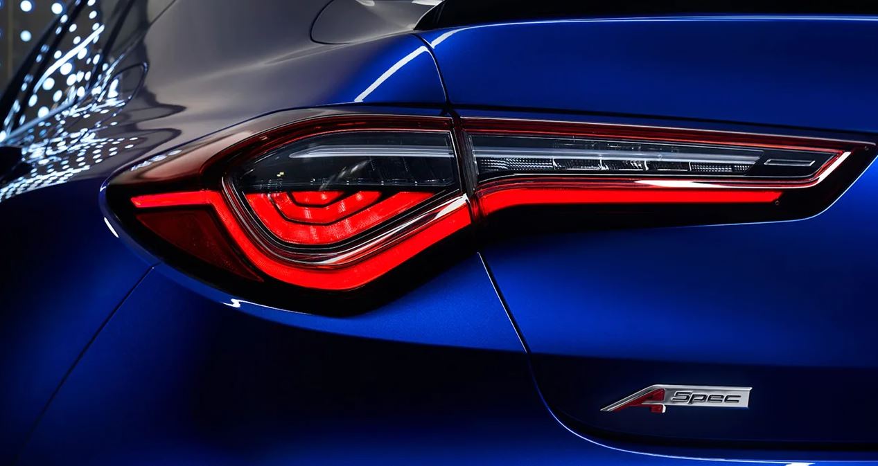 Las luces traseras LED Chicane llaman la atención de día y de noche.