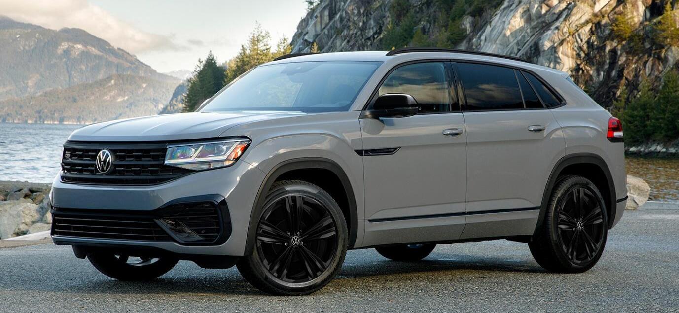 Volkswagen Atlas Cross Sport 2023 vs Toyota RAV4 2023 en Capitol
