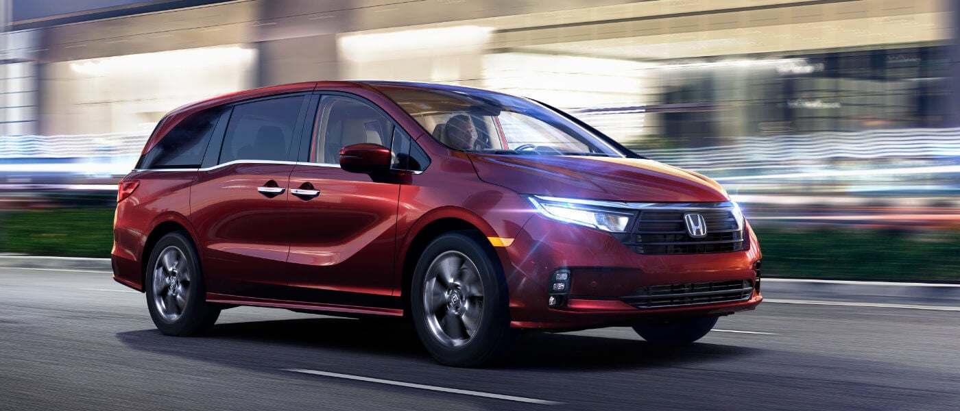 2022 Honda Odyssey driving at night