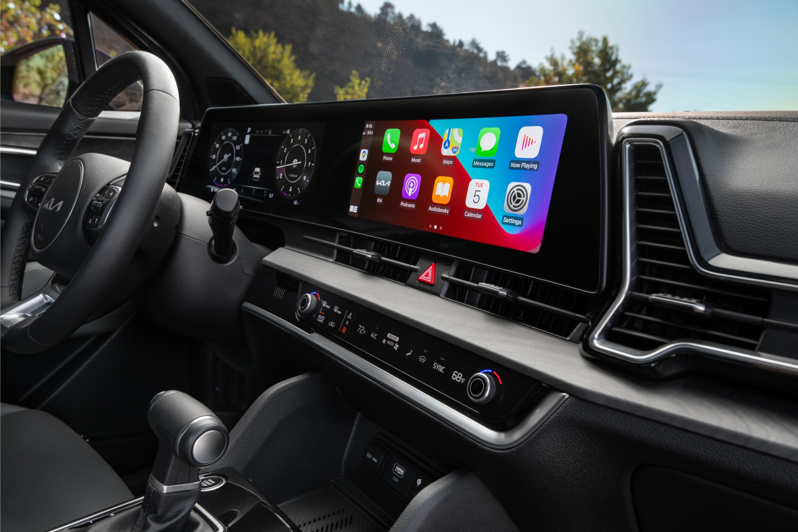 2023 Kia Sportage Console