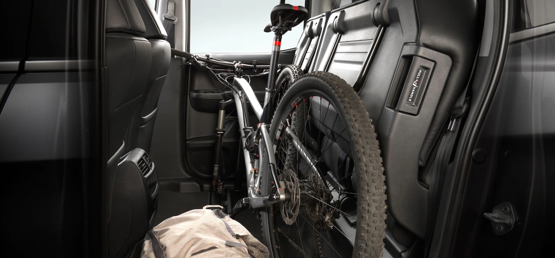 2023 Honda Ridgeline Second-Row Folding Seats