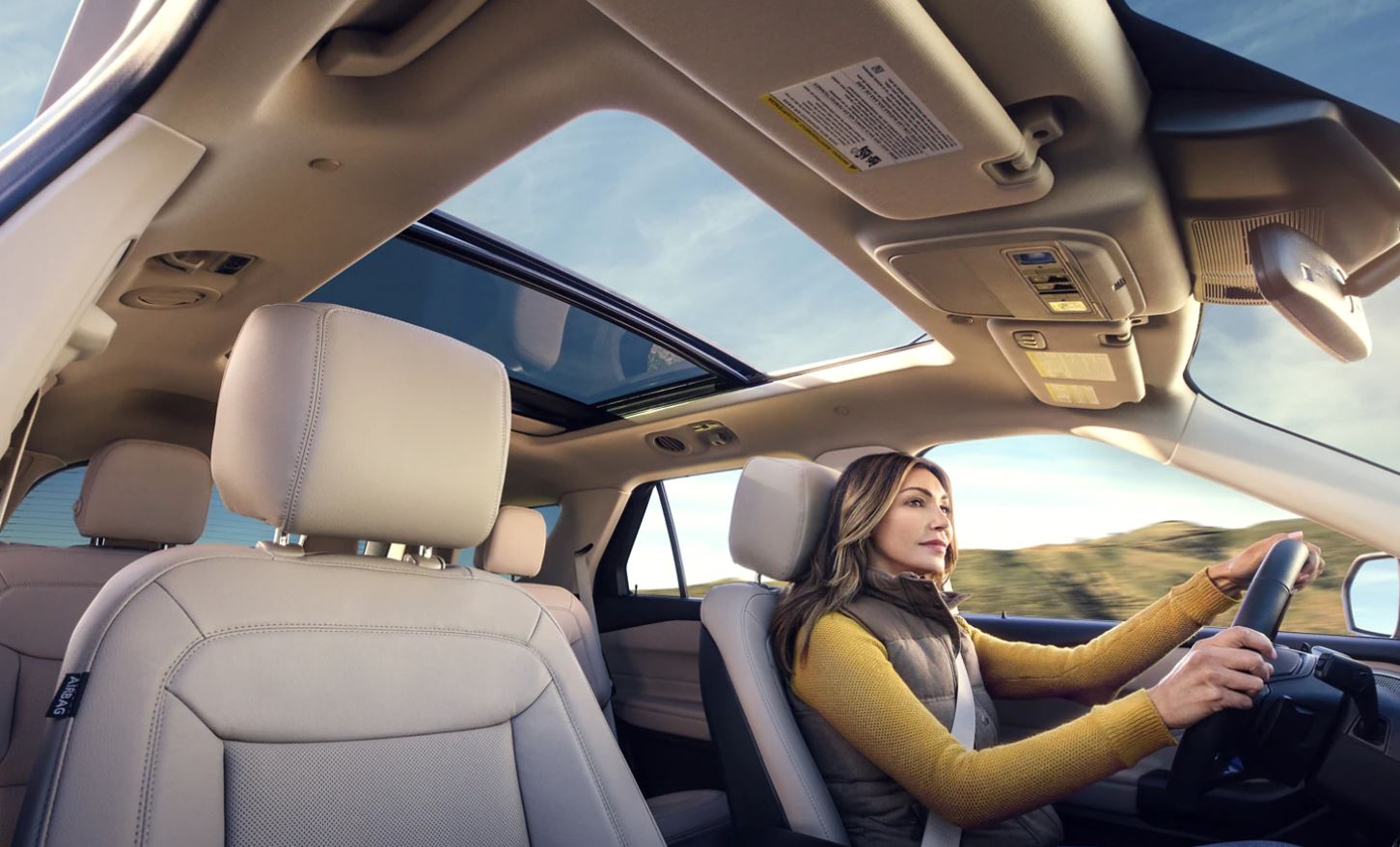 2023 Ford Explorer Moonroof