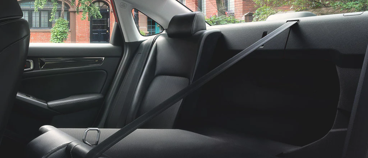 2023 Civic Sedan 60/40 Split Fold-Down Seats