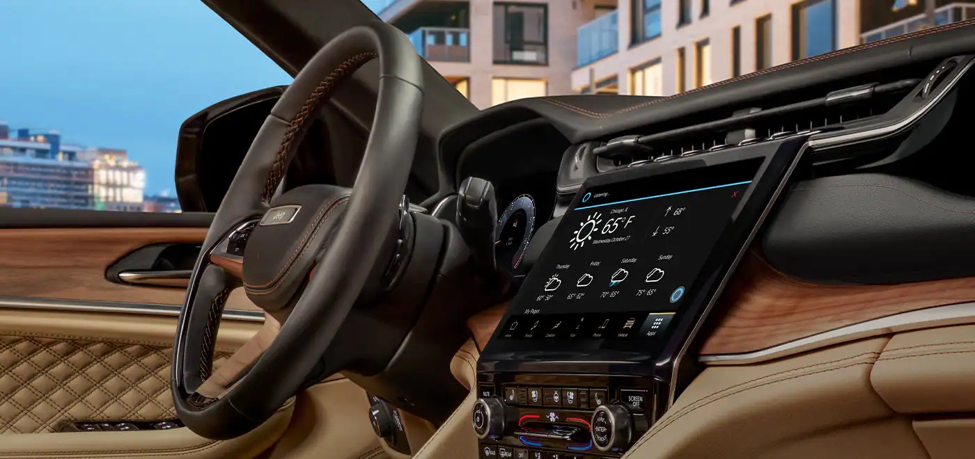 2023 Jeep Grand Cherokee L Dashboard