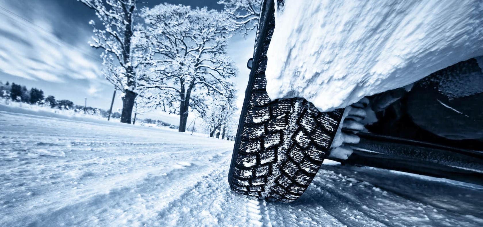 Tire tread in snow