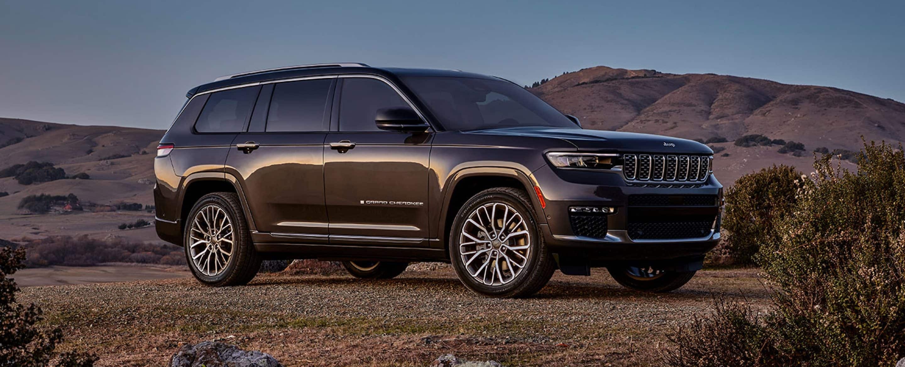 2023 Jeep Grand Cherokee L Summit Overview near Clifton, NJ Chrysler