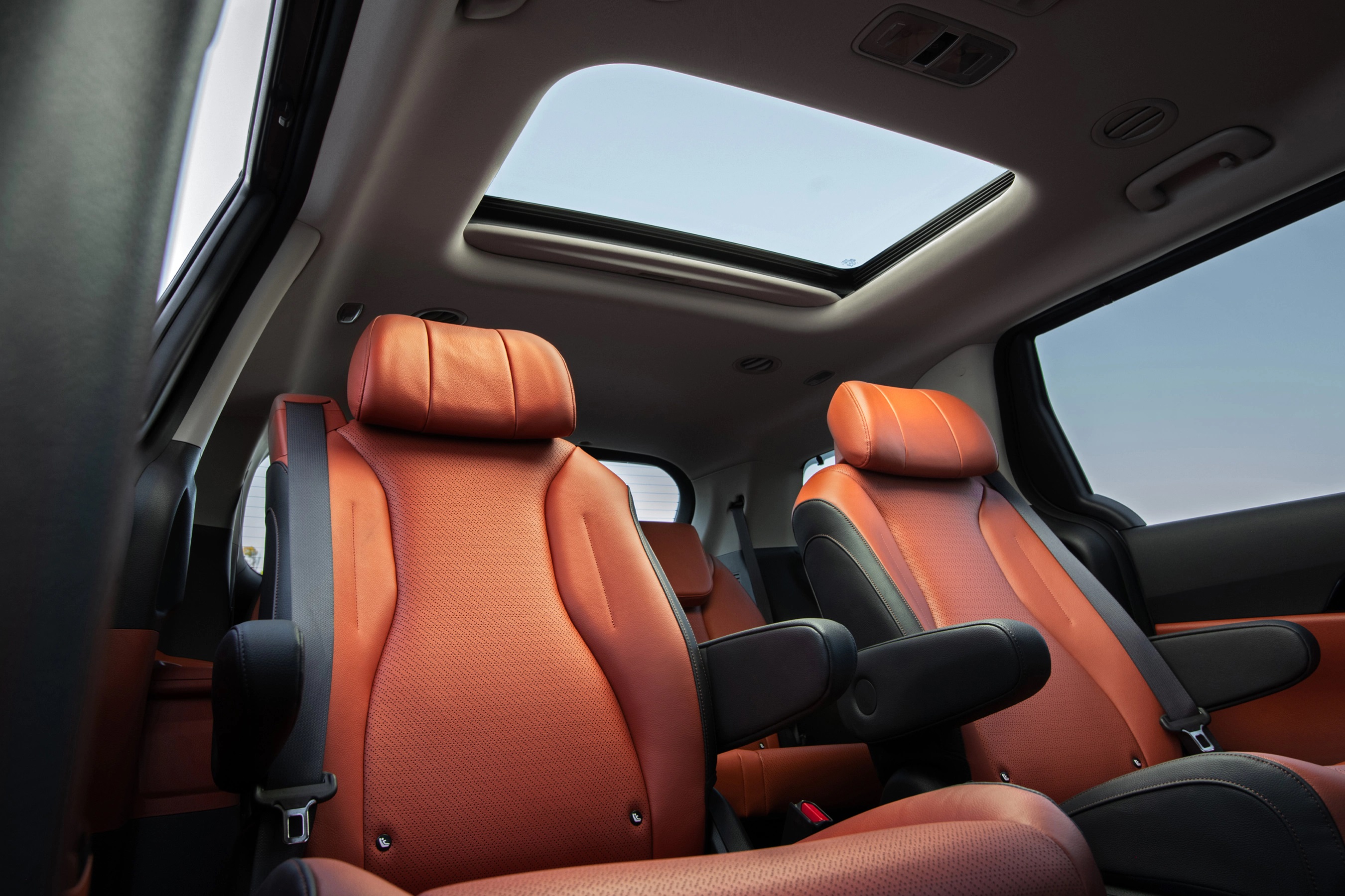 2023 Kia Carnival Interior