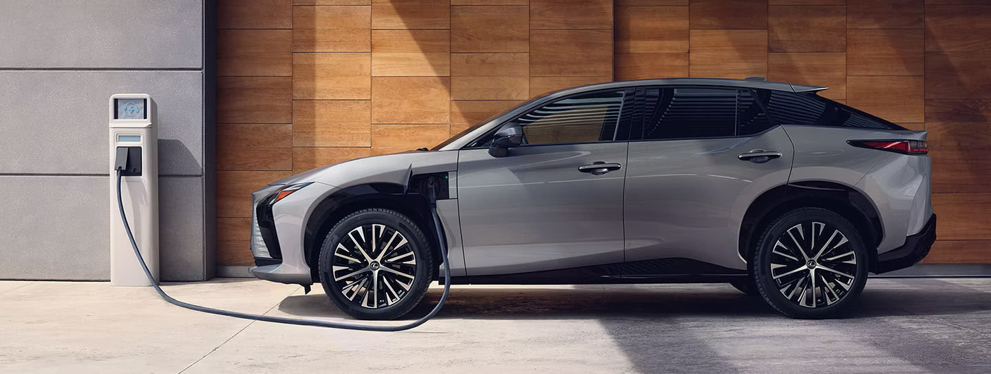 Lexus Electrified Vehicles in Freeport, NY