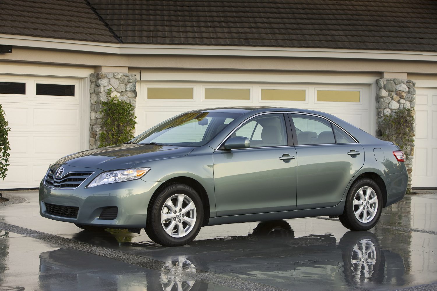 2010/2011 Toyota Camry