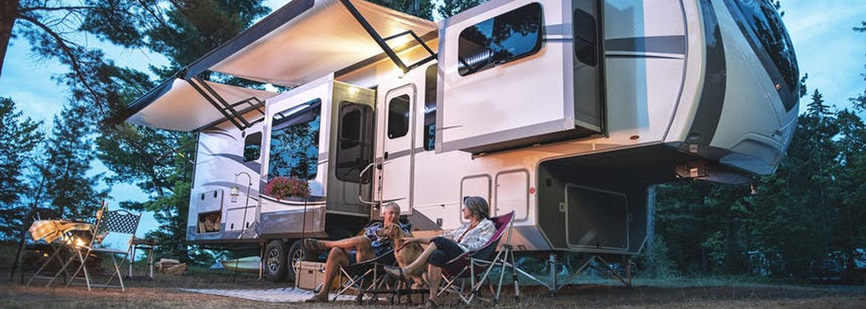 Fifth-Wheel Trailers