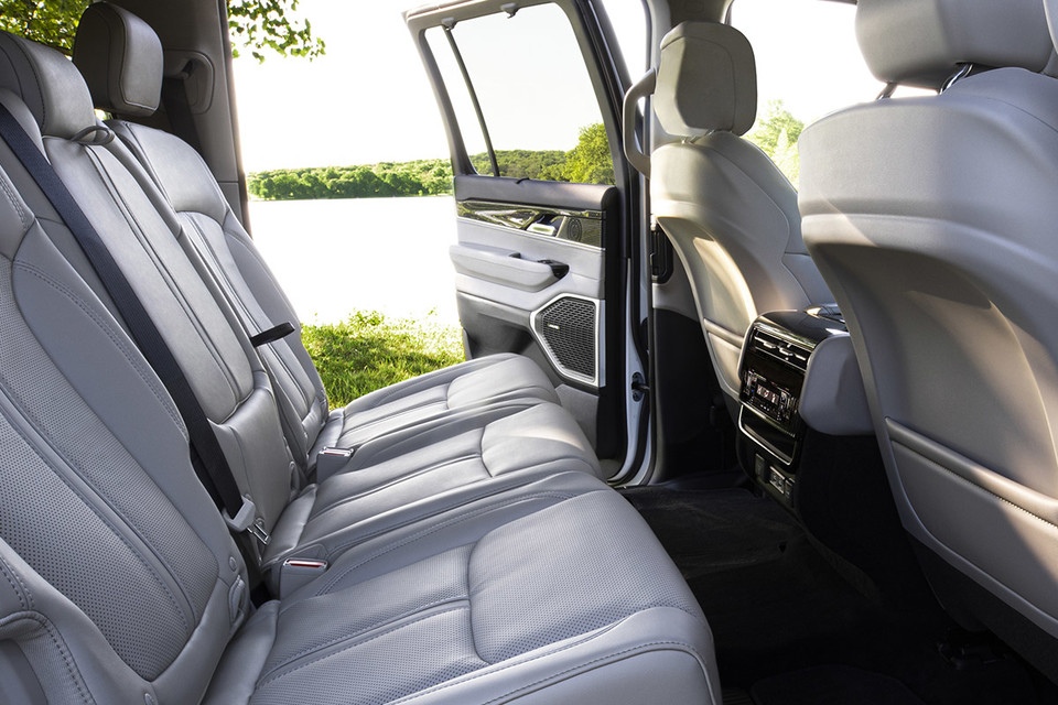 2022 Wagoneer Back Seats