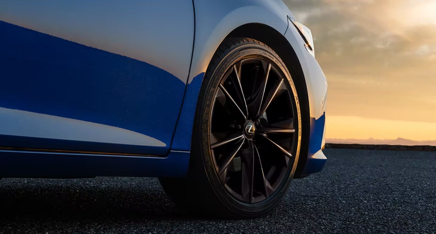 El ES 250 tiene disponible ruedas de 19 pulgadas.