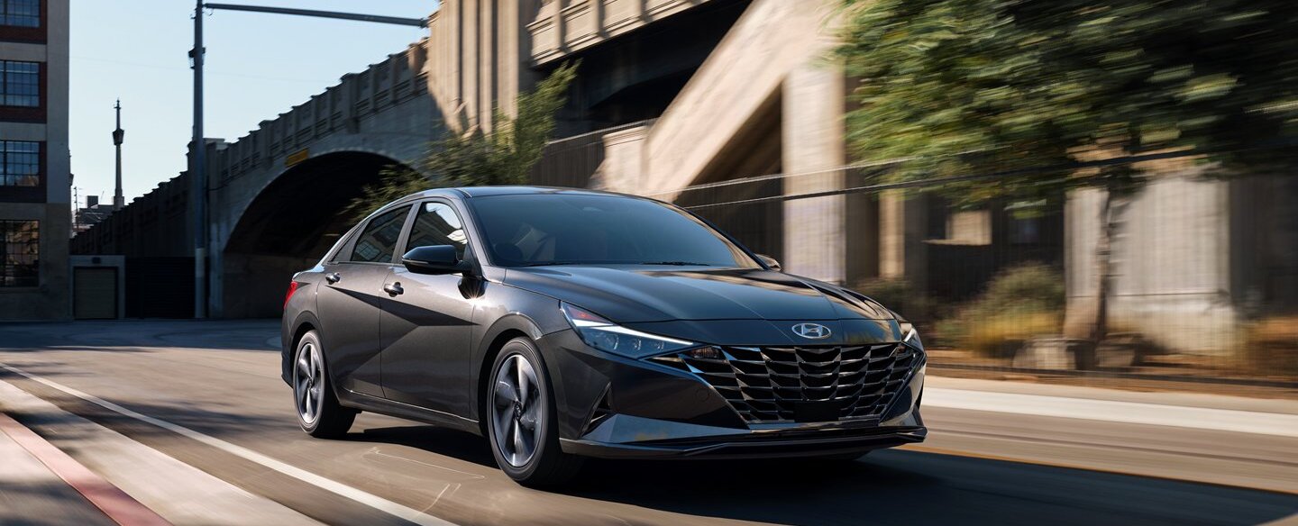 2023 Hyundai ELANTRA Limited Overview near Universal City, TX