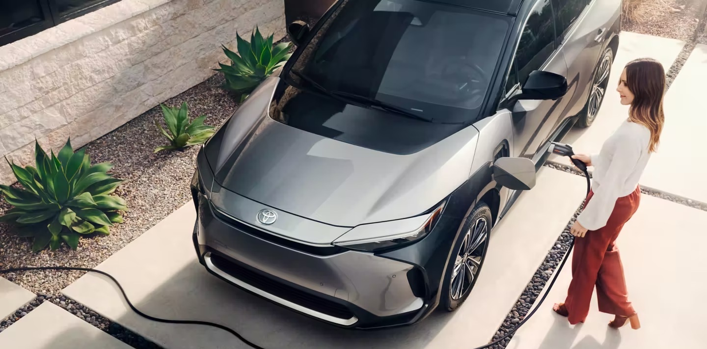 2023 Toyota bZ4X Key Features near Oak Brook, IL