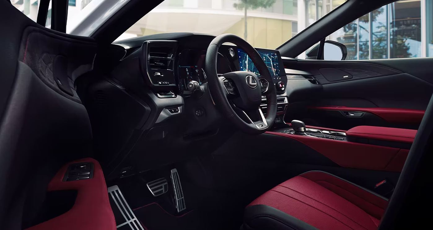 2023 Lexus RX 350h Cockpit