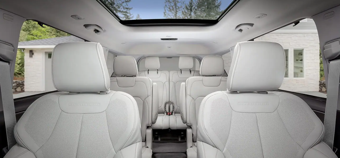 2023 Jeep Grand Cherokee Interior Seating