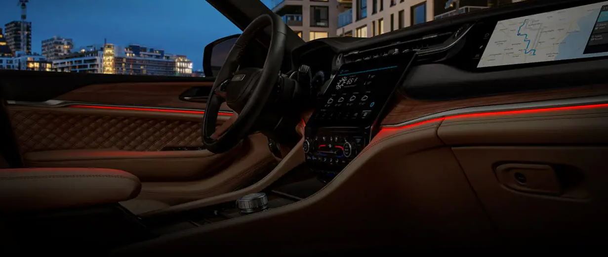 2023 Jeep Grand Cherokee for Sale near Naperville, IL - River Front CDJR