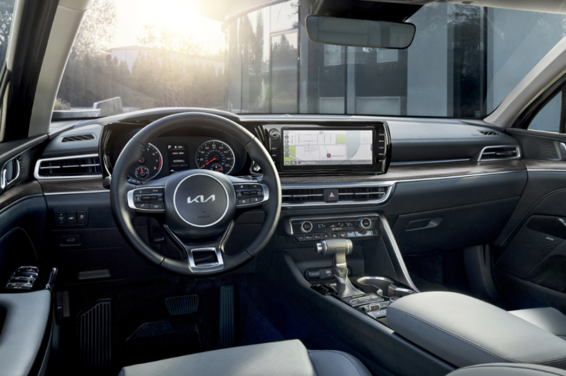 2023 Kia K5 Dashboard