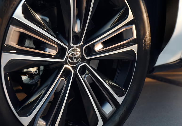 2023 Toyota bZ4X Wheel