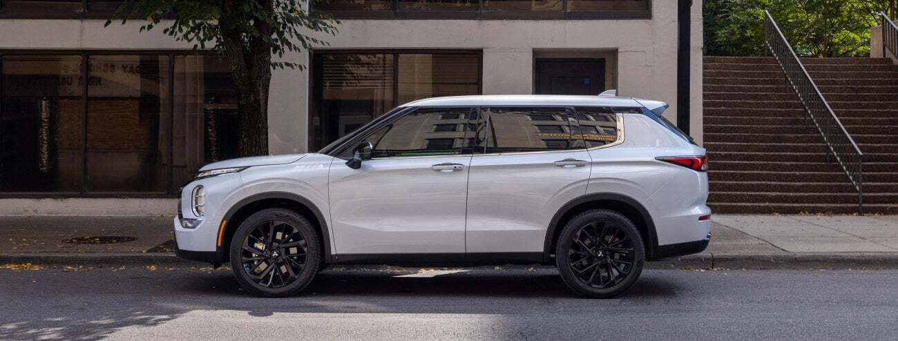 2023 Mitsubishi Outlander for Sale near Norman, OK