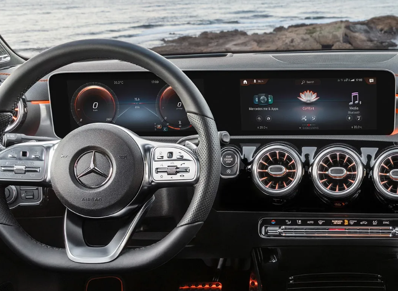 2024 CLA Coupe Touchscreen