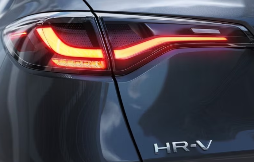 Las distintas luces traseras hipnotizan a quien conduce detrás de ti.