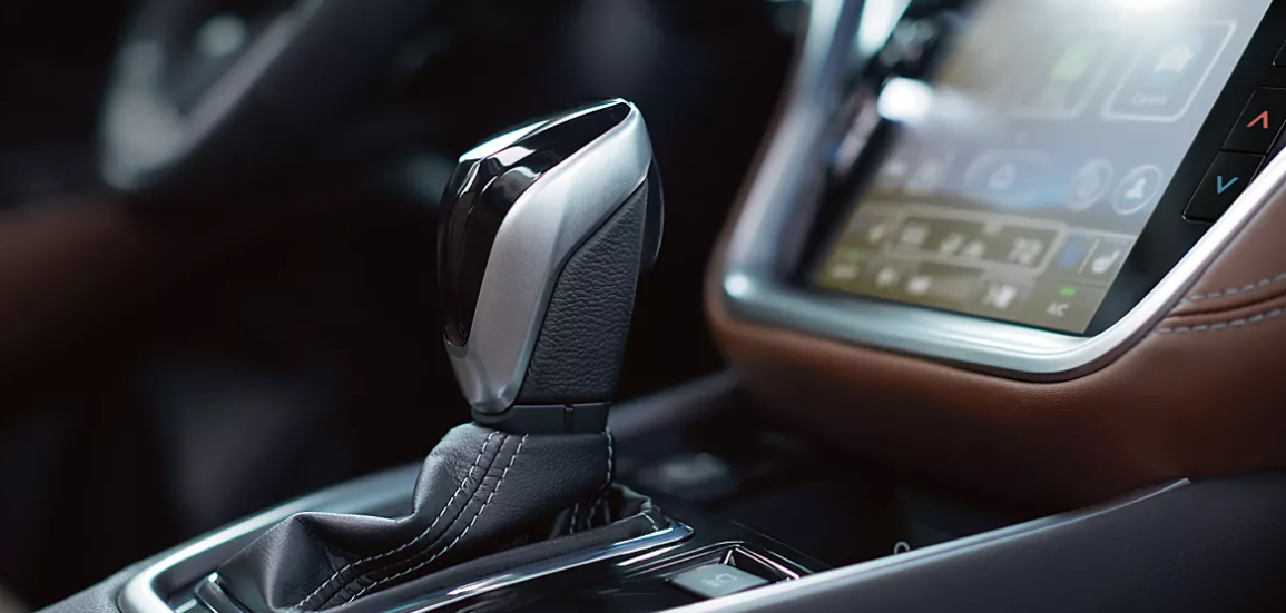 2023 Outback Leather-Wrapped Shifter Handle