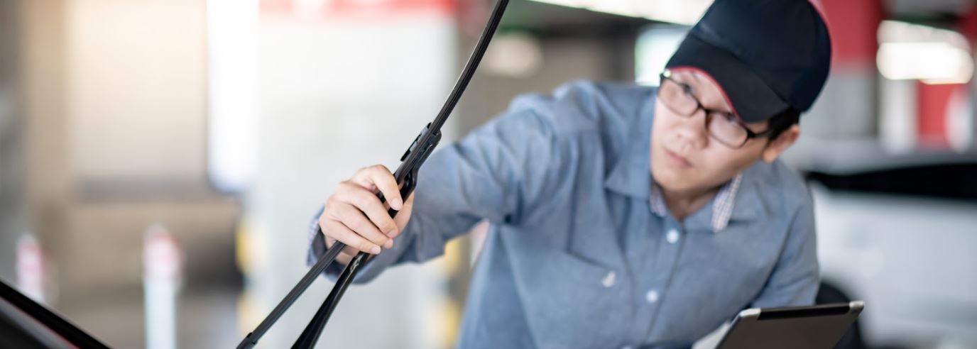Windshield Wiper Blade Replacement near Norman, OK