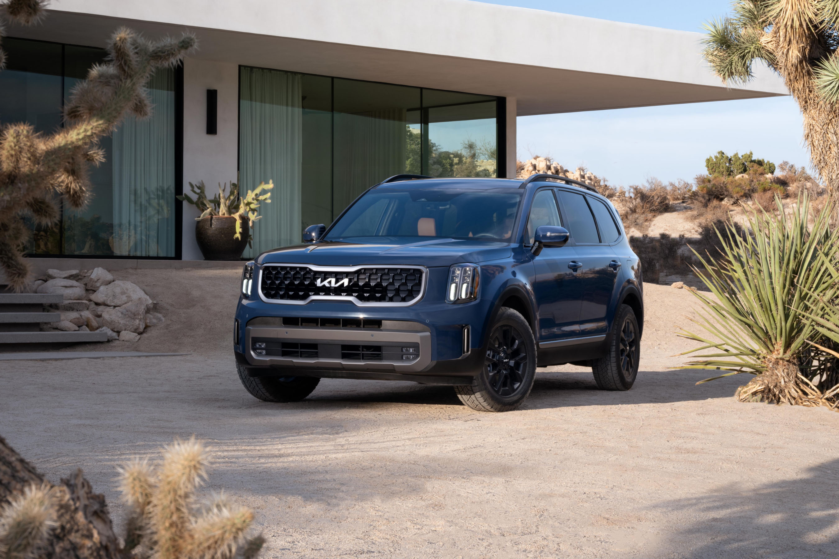 WHAT MAKES THE 2023 KIA TELLURIDE A BETTER BUY OVER THE 2023 HYUNDAI  PALISADE - Castle Kia McHenry