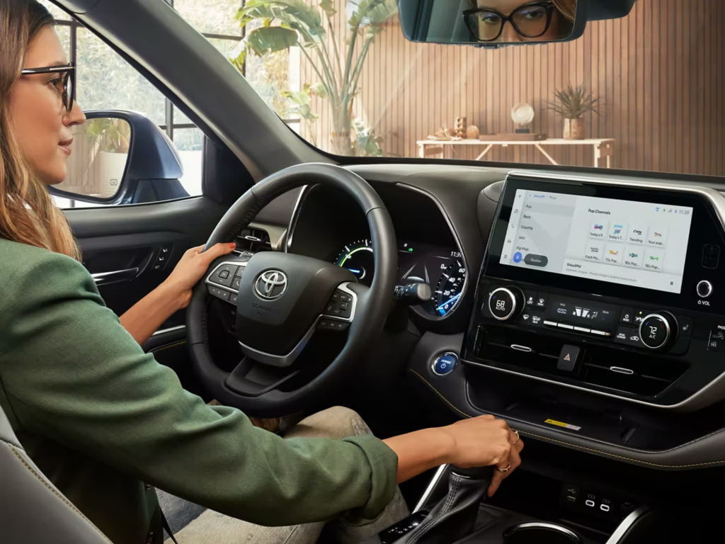 2023 Highlander Hybrid Dashboard Controls